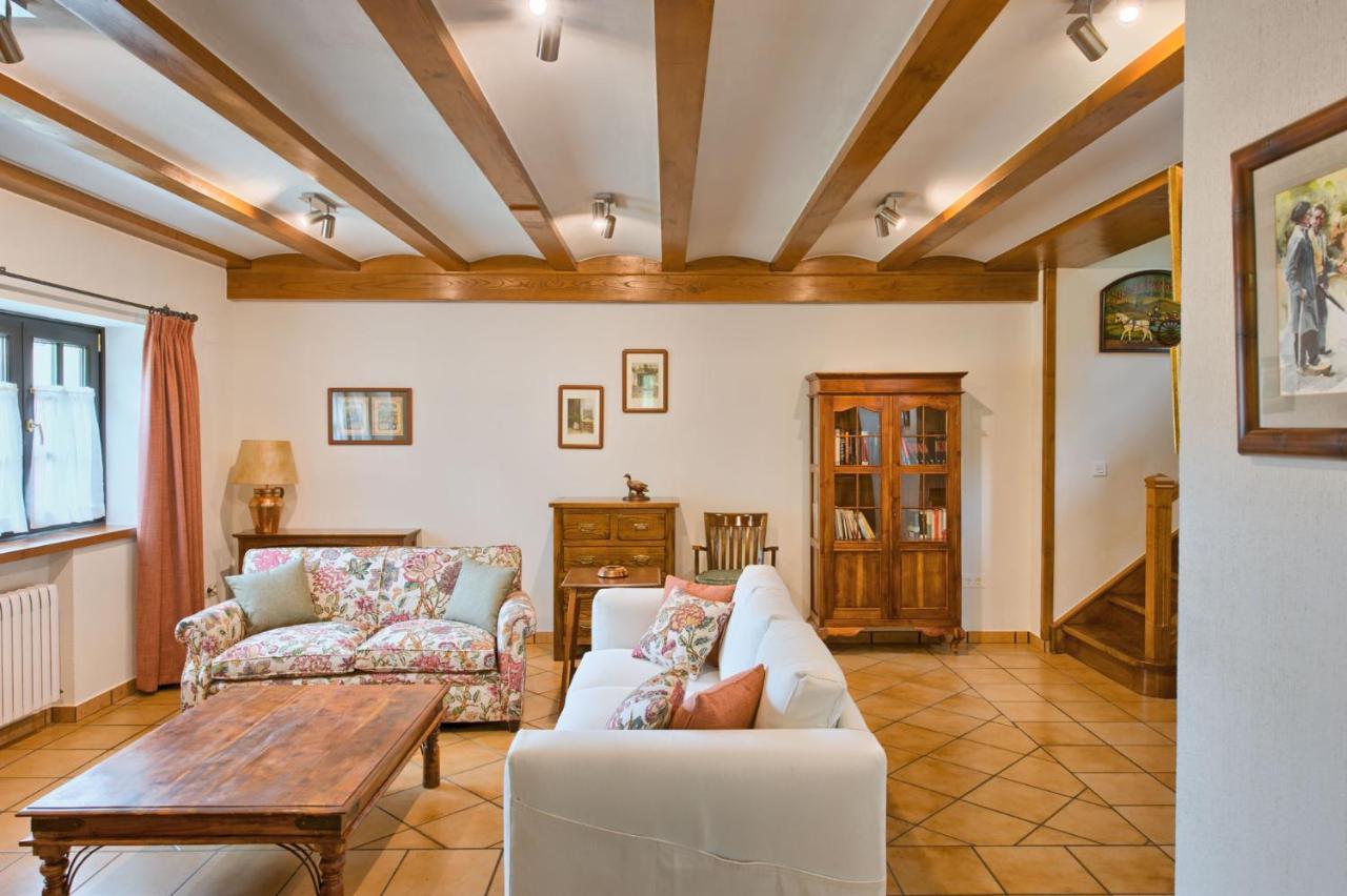 Casas Rurales El Llugaron Miravalles 外观 照片