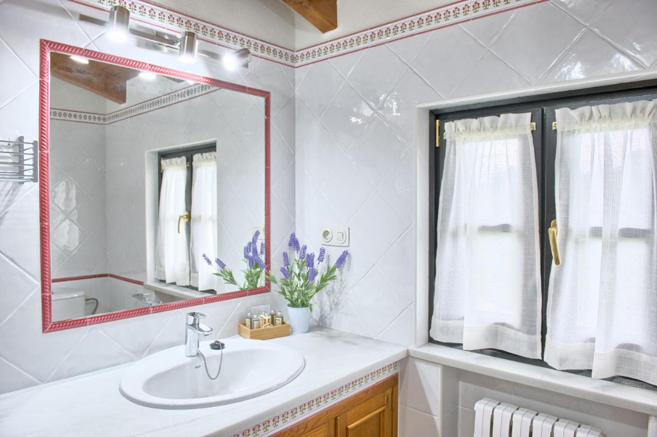 Casas Rurales El Llugaron Miravalles 外观 照片