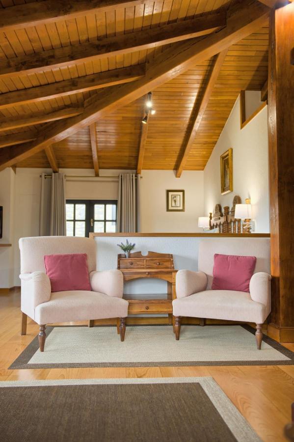 Casas Rurales El Llugaron Miravalles 外观 照片
