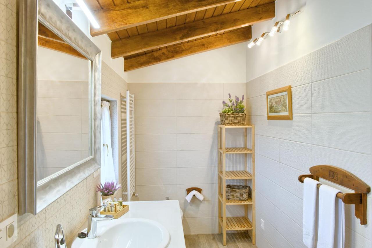 Casas Rurales El Llugaron Miravalles 外观 照片