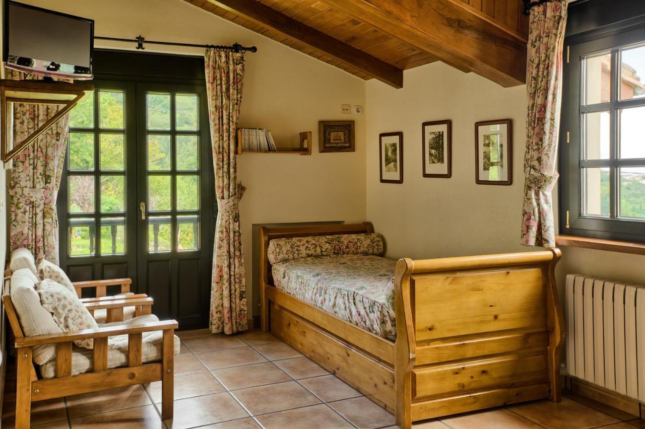 Casas Rurales El Llugaron Miravalles 外观 照片