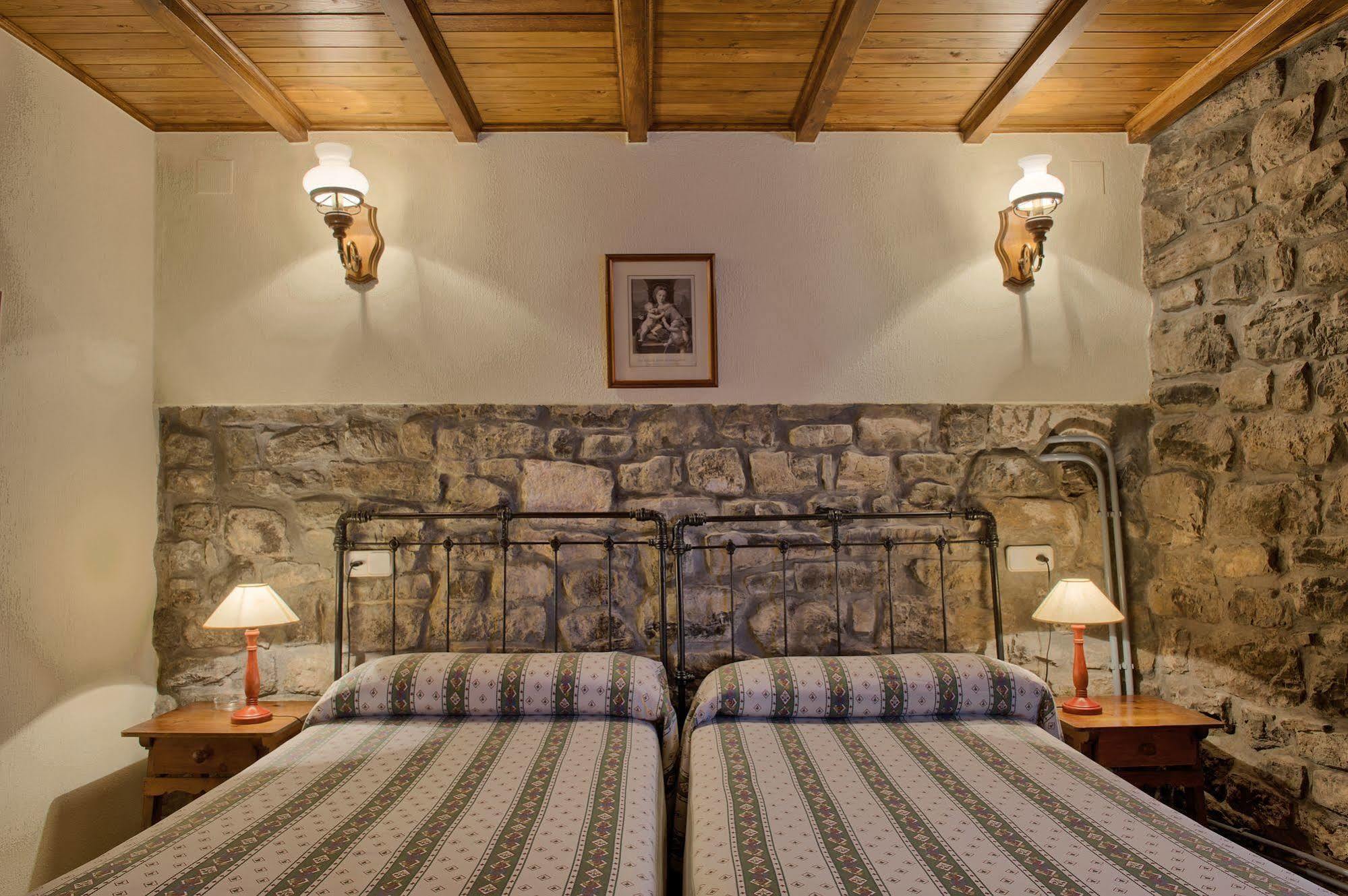 Casas Rurales El Llugaron Miravalles 外观 照片